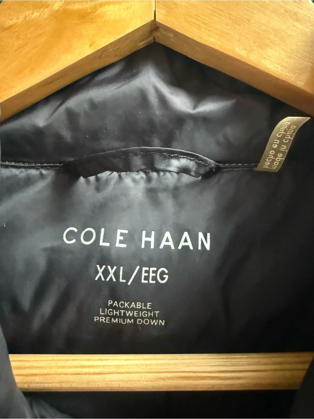 Cole Haan Men's Quilted Premium Duck Down lightweight Puffer Jacket Taupe brown